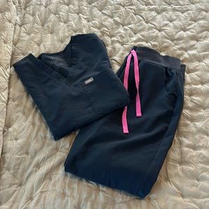 Medium Night Sky Catarina Top and Medium Tall High Waisted Zamora Jogger pants.